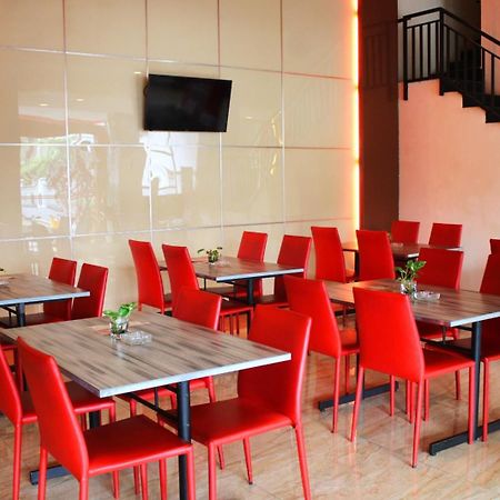 Maleosan Inn Manado Hotel Kültér fotó